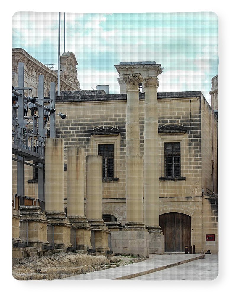 A Glimpse Of Valetta Malta - Blanket
