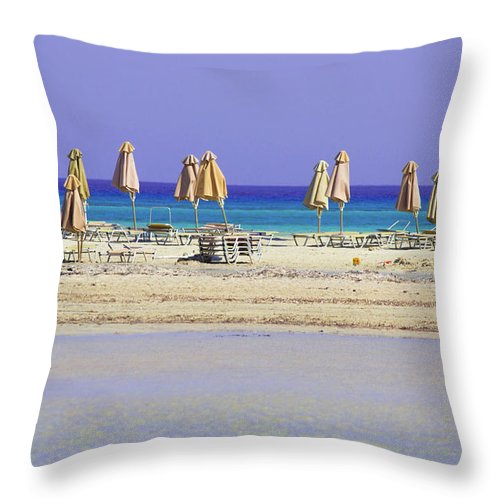 Beach, Sea And Umbrellas - Throw Pillow