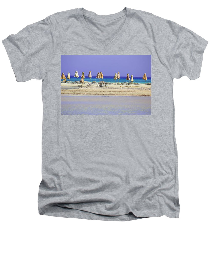 Beach, Sea And Umbrellas - Men's V-Neck T-Shirt