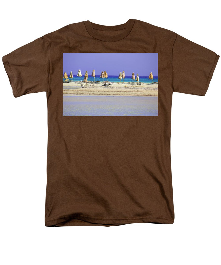 Beach, Sea And Umbrellas - Men's T-Shirt  (Regular Fit)