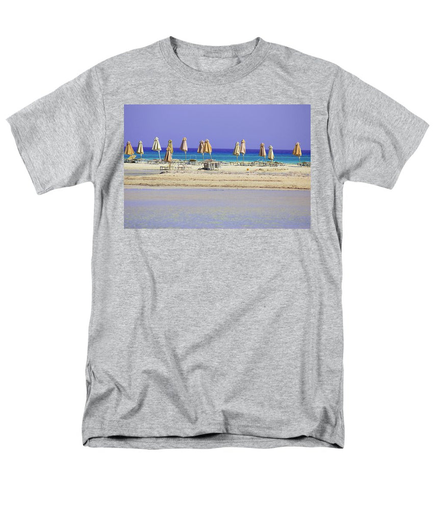 Beach, Sea And Umbrellas - Men's T-Shirt  (Regular Fit)