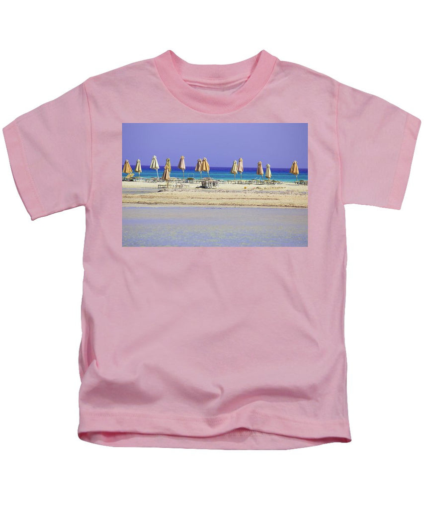 Beach, Sea And Umbrellas - Kids T-Shirt