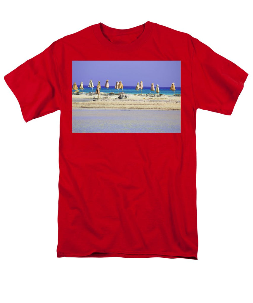 Beach, Sea And Umbrellas - Men's T-Shirt  (Regular Fit)