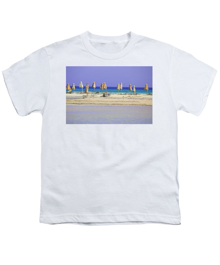 Beach, Sea And Umbrellas - Youth T-Shirt