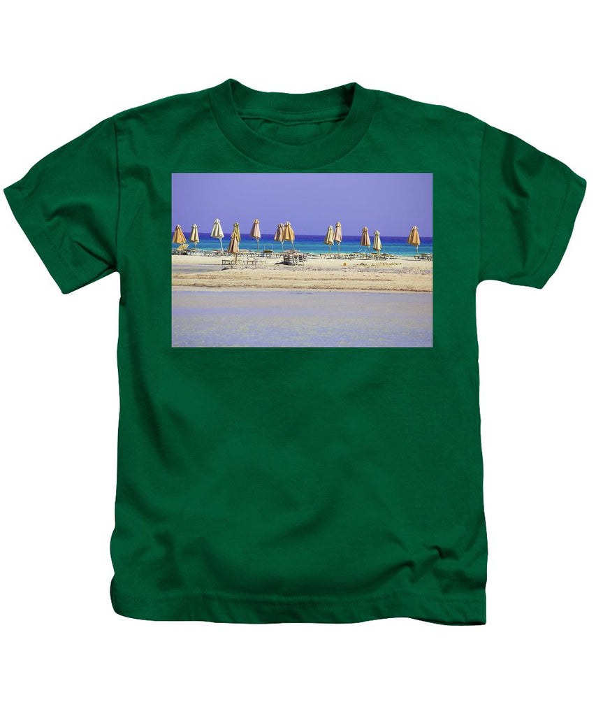 Beach, Sea And Umbrellas - Kids T-Shirt