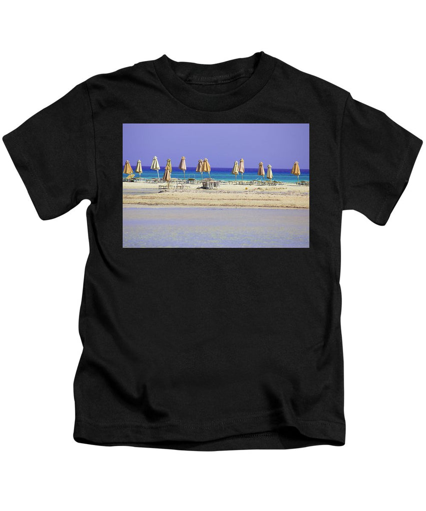 Beach, Sea And Umbrellas - Kids T-Shirt