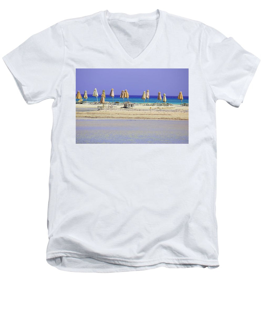 Beach, Sea And Umbrellas - Men's V-Neck T-Shirt