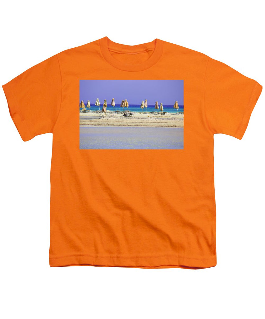 Beach, Sea And Umbrellas - Youth T-Shirt