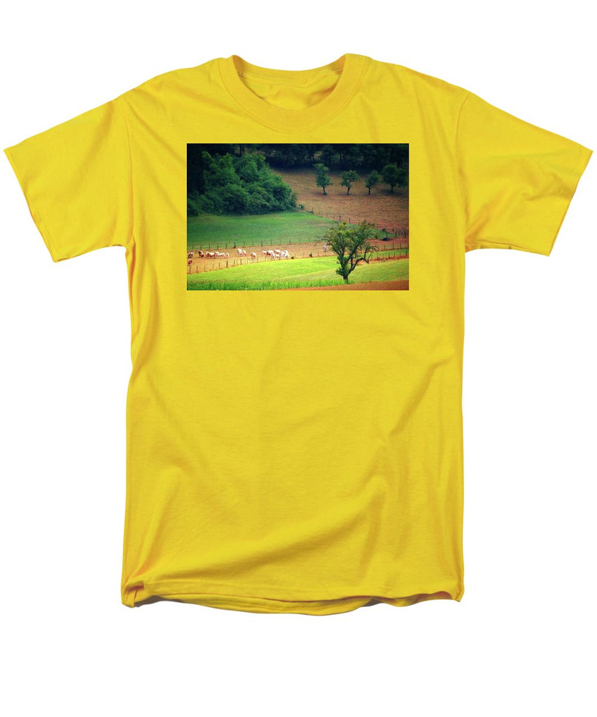 Countryside Landscape - Men's T-Shirt  (Regular Fit)