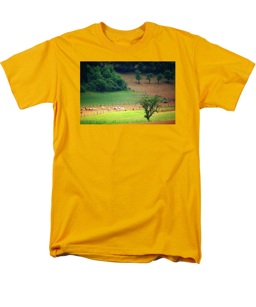 Countryside Landscape - Men's T-Shirt  (Regular Fit)