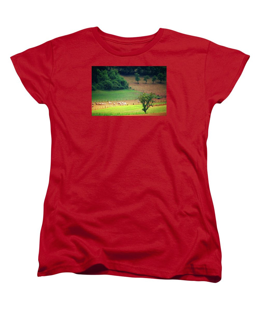 Countryside Landscape - Women's T-Shirt (Standard Fit)