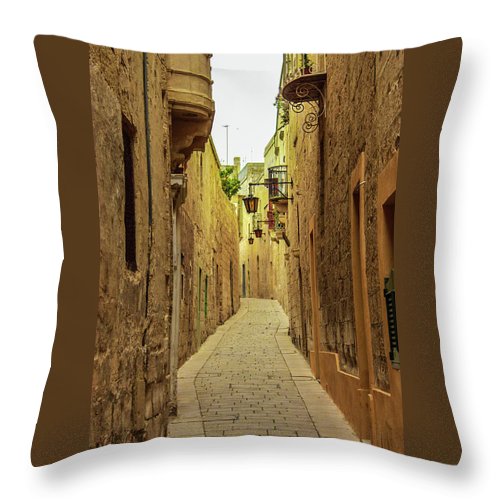 On The Streets Of Malta - Throw Pillow