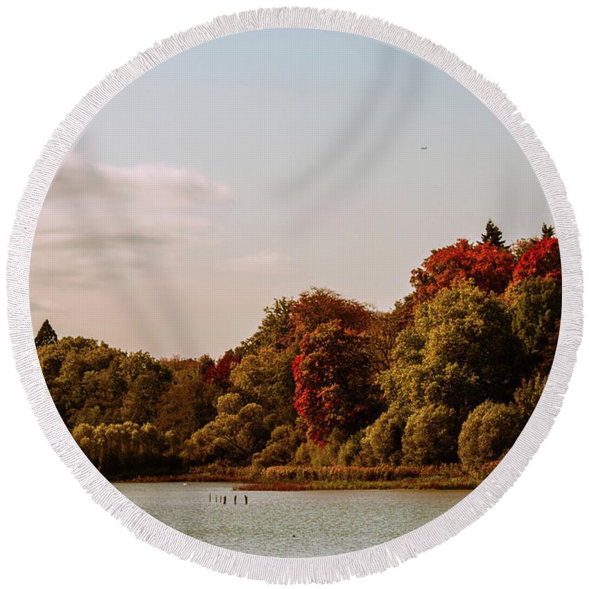 Stunning Surroundings In La Hulpe, Belgium - Round Beach Towel